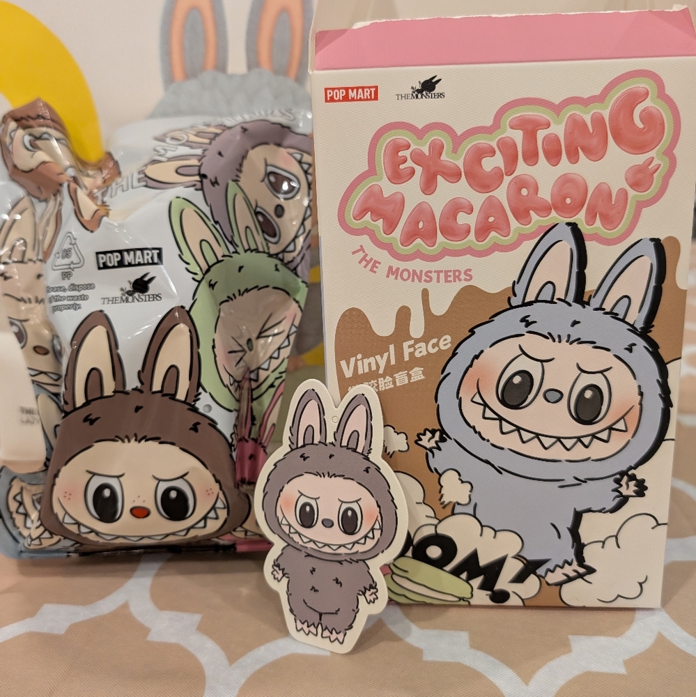 🥯 Pop Mart x THE MONSTER Exciting Macaron - Sesame Bean